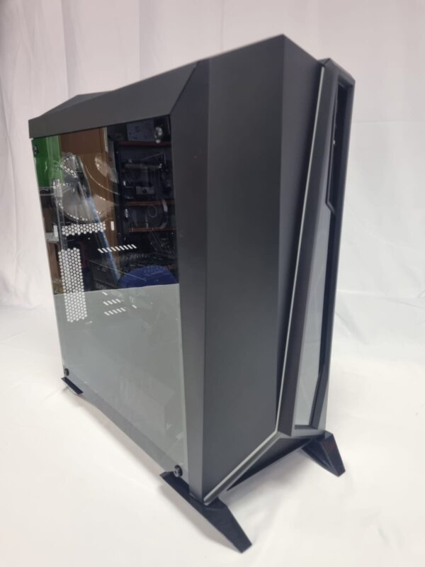 sIDE VIEW OF PC